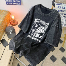 批发220克精梳纯棉洗水黑落肩宽松版型后包边短袖<b class='q'>T</b><b class='q'>恤</b>印花款