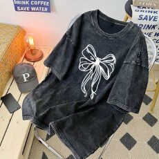 批发220克精梳纯棉洗水黑落肩宽松版型后包边短袖T恤<b class='q'>印花</b>款