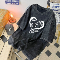 批发220克精梳纯棉洗水黑落肩宽松版型后包边短袖T恤<b class='q'>印花</b>款