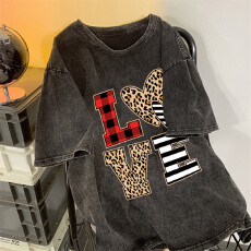 批发220克精梳纯棉洗水黑落肩宽松版型后包边短袖T恤印花款