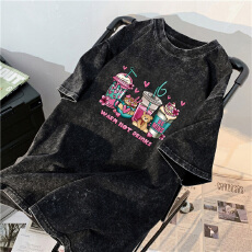 批发220克精梳纯棉洗水黑落肩宽松版型后包边短袖T恤印花款