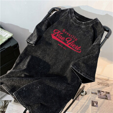 批发220克精梳纯棉洗水黑落肩宽松版型后包边短袖T恤印花款