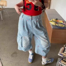 批发美式刺绣爱心条纹设计工装<b class='q'>牛仔</b><b class='q'>短裤</b><b class='q'>男</b>女款夏季多口袋水洗七分裤潮