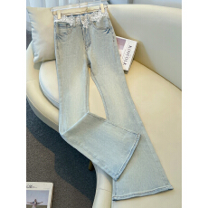 批发浅蓝色微喇<b class='q'>牛仔裤</b>女2025新款秋季蕾丝<b class='q'>镶钻</b>高腰显瘦小个子喇叭裤子