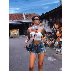 辣妹性感磨破水洗毛边牛仔短裤女夏高腰显瘦百搭修身提臀包臀热裤