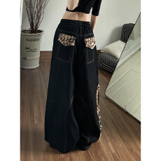 批发美式复古豹纹拼接弯刀<b class='q'>牛仔裤</b><b class='q'>女</b>2026春季新款高腰宽松直筒阔腿裤子