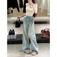 批发爆闪烟花<b class='q'>烫钻</b>浅蓝色直筒<b class='q'>牛仔裤</b>女春季新款高腰显瘦阔腿宽松拖地裤