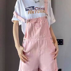 批发减龄显瘦休闲牛仔背带短裤女夏季吊带裤子小个子<b class='q'>阔</b><b class='q'>腿</b>宽松连体热裤