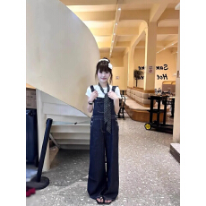 批发<b class='q'>大码</b>慵懒风设计阔腿背带牛仔裤女夏季2026新款复古美式宽松拖地裤