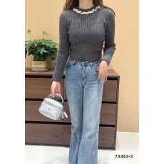 批发秋冬新款设计感别致翻领<b class='q'>不规则</b>条纹针织长袖上衣女