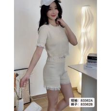 批发温柔甜美风圆领短袖开衫+花边针织短裤