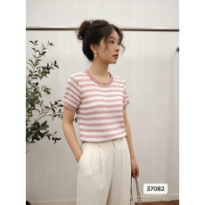 批发日常通勤圆领后背镂空坑条纹理短袖