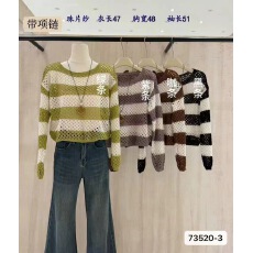 批发<b class='q'>韩版</b>圆领+项链挂件条纹拼色镂空珠片点缀套头长袖上衣女