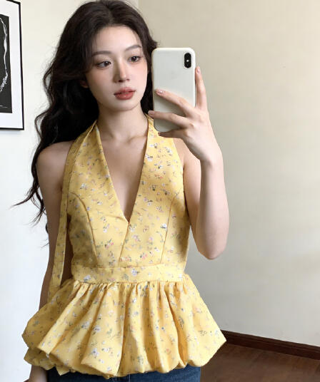 휴가 바람 플리츠 백리스 꽃밭 치마 맨위 여름 새로운 황색 꽃무늬 V넥 행침 목 레이스업 조끼