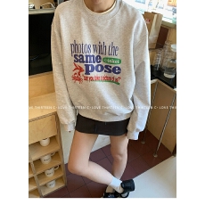 批发<b class='q'>韩国</b>东大门运动复古休闲风印花圆领套头宽松<b class='q'>卫衣</b>