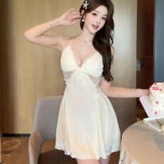 批发实拍性感睡衣女<b class='q'>缎面</b>冰丝吊带睡裙蕾丝花边轻奢高级感带胸垫家居服