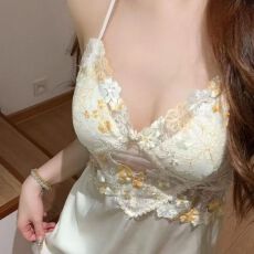 批发网图性感睡衣女冰丝吊带睡裙<b class='q'>蕾丝</b>美背高级感轻奢风带胸垫家居服