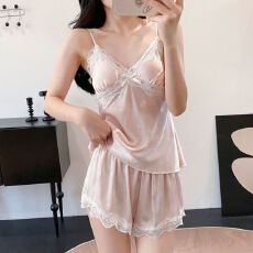批发网图<b class='q'>夏季</b><b class='q'>性感</b><b class='q'>睡衣</b>女压花蝴蝶冰丝吊带短裤套装带胸垫纯欲风家居服
