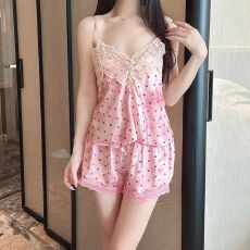 网图性感睡衣女冰丝吊带短裤套装蕾丝花边网红纯欲风带胸垫家居服