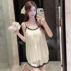 批发性感睡衣女夏冰丝吊带短裤套装带胸垫美背高级感家居服甜美纯欲风