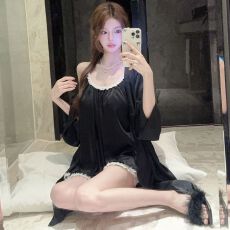批发性感睡衣女冰丝吊带短裤外袍三件套带胸垫美背高级感家居服纯欲风