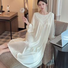 批发<b class='q'>春</b>秋款睡衣女长袖冰丝睡裙长款蕾丝宽松带胸垫高级感轻奢风家居服