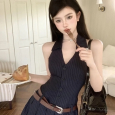 批发辣妹无袖v领挂脖<b class='q'>条纹</b>连衣裙女夏季百褶裙露背<b class='q'>短裙</b>纯欲辣妹a字裙子