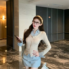 批发假两件拼接长袖衬衫女秋季韩系穿搭套装<b class='q'>条纹</b>包臀半身裙<b class='q'>短裙</b>两件套