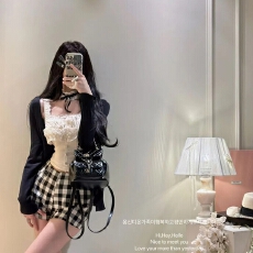 批发黑色针织衫V领开衫女蕾丝边吊带背心<b class='q'>春</b>秋高腰辣妹格子短裤三件套