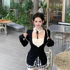 批发黑色针织衫V领开衫女蕾丝边吊带背心<b class='q'>春</b>秋高腰辣妹格子短裤三件套