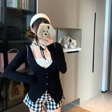 批发黑色针织衫V领开衫女蕾丝边吊带背心秋季高腰辣妹格子<b class='q'>短裤</b>三件套