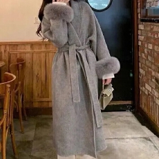 批发小众轻奢气质呢子大衣<b class='q'>女</b>装秋冬新款时尚毛毛系带高级宽松长款外套