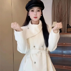 批发秋冬新品<b class='q'>大</b>衣短款气质显瘦法式高级<b class='q'>外套</b>百搭休闲设计毛呢妮子<b class='q'>大</b>衣