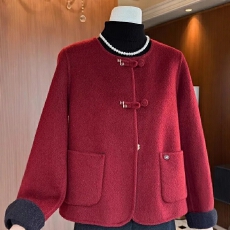 批发<b class='q'>妈妈</b>装小香风高级感呢子<b class='q'>外套女</b>秋冬季2026新款小个子红色短款大衣