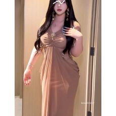 批发法式气质高级感名媛千金风挂脖<b class='q'>连衣裙</b>女夏季褶皱修身显瘦包臀<b class='q'>长裙</b>