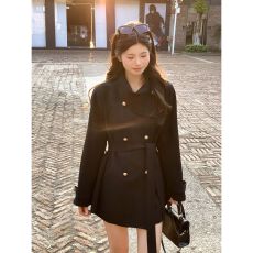 富家千金风双排扣风衣外套女2026秋季新款系带收腰显瘦高级感大衣
