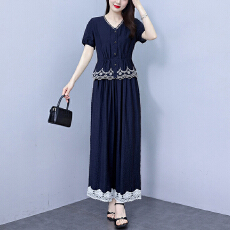 批发优雅气质时尚妈妈<b class='q'>套装</b>暗纹蕾丝气质显瘦洋气宽松休闲绣花两件套