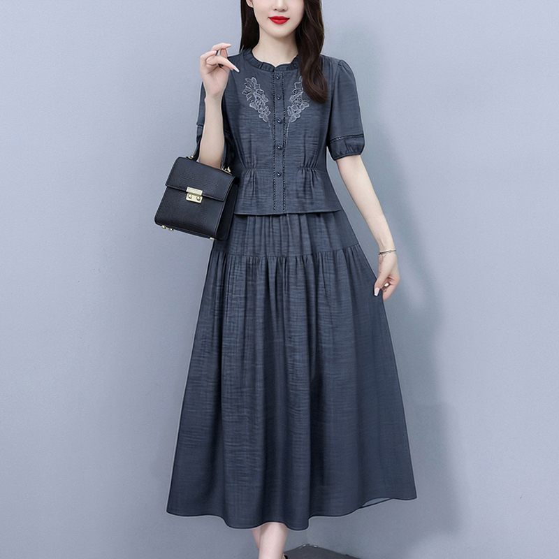 RY6369# 2026年夏季新款大码女装时尚百搭洋气遮肉高腰超显瘦中长款连衣裙