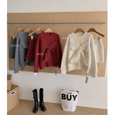 批发新年红色套装女秋冬大码<b class='q'>胖</b><b class='q'>mm</b><b class='q'>显瘦</b>蝴蝶结针织衫毛衣阔腿短裤两件套