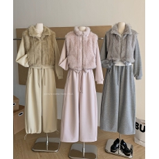 批发<b class='q'>韩版</b>慵懒风环保毛拼接立领拉链卫衣外套+松紧腰休闲裤两件套装女