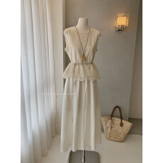 批发法式米白色<b class='q'>蕾丝</b>背心半身裙套装女夏2025新款两件套超好看夏日绝美