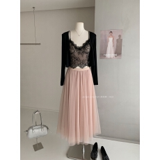 批发钓系柔媚性感薄款防晒开衫<b class='q'>蕾丝</b>背心吊带高腰网纱半身裙三件套装女