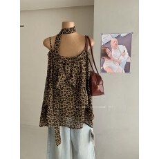 批发ONEXH2026年春夏新款时髦精小众复古豹纹吊带上衣女宽松韩系上衣