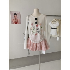 批发PPHOME自制~春日格调 韩系花朵小狗印花<b class='q'>长袖</b><b class='q'>t</b><b class='q'>恤</b>防晒罩衫<b class='q'>宽松</b>上衣