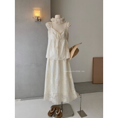 批发韩系刺绣拼接蕾丝v领吊带<b class='q'>背心女</b>夏季宽松无袖上衣裙子套装