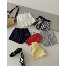 批发【舒适主义】美式复古<b class='q'>运动</b>休闲裤女夏季新款百搭高腰<b class='q'>修身</b>短裤