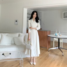 批发<b class='q'>韩国</b>chic 春季法式轻奢赫本风气质翻领收腰显瘦西装连衣裙