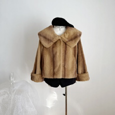 批发2025新款进口雷克斯兔皮草外套女短款大翻领獭<b class='q'>兔毛</b>大衣