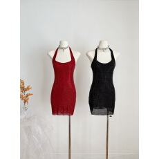 批发高级感烫钻挂脖连衣裙性感露背显瘦甜酷辣妹包臀夜店蹦迪约会短裙