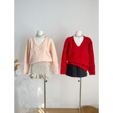 批发迟伞伞25/fw 欧尼香气 绞花v领麻花针织毛衣木耳边针织短裙套装